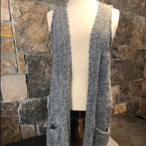 Vertical Design ~ Knit Vest ~ NEW ~ XL
